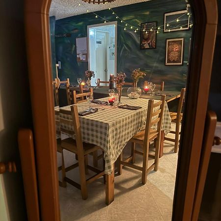 בוקארמנגה Tatami Hostel מראה חיצוני תמונה