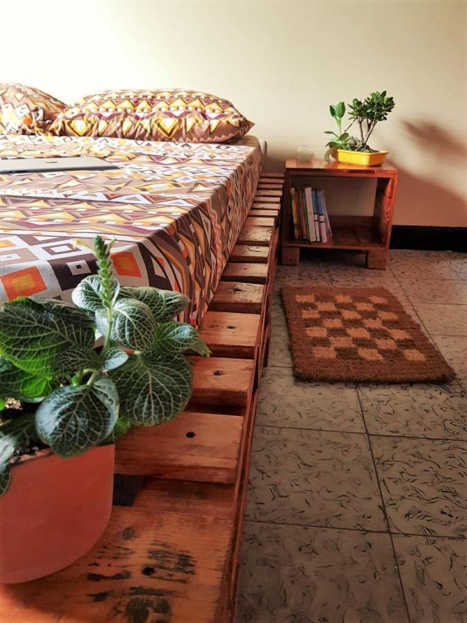בוקארמנגה Tatami Hostel מראה חיצוני תמונה