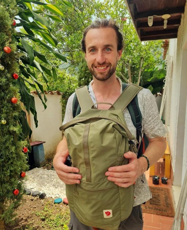 בוקארמנגה Tatami Hostel מראה חיצוני תמונה
