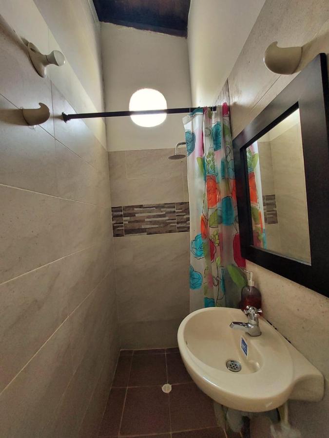 בוקארמנגה Tatami Hostel מראה חיצוני תמונה