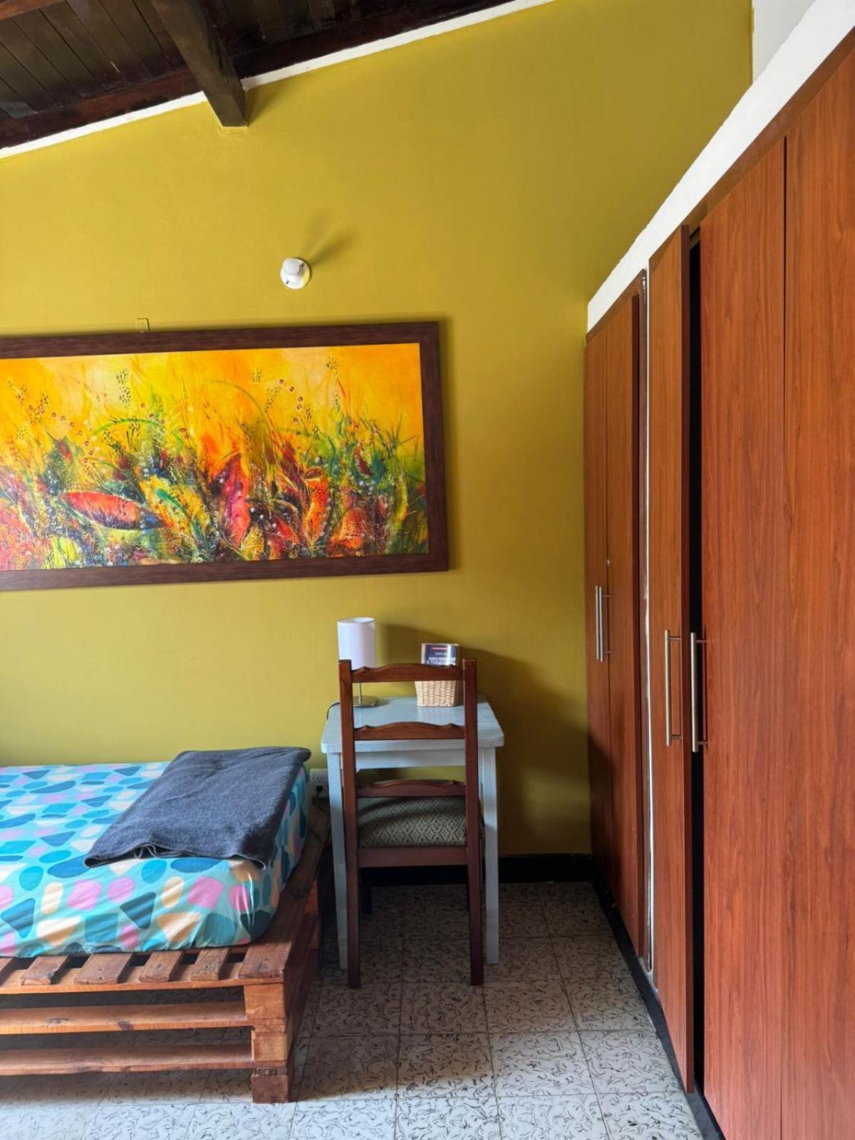 בוקארמנגה Tatami Hostel מראה חיצוני תמונה
