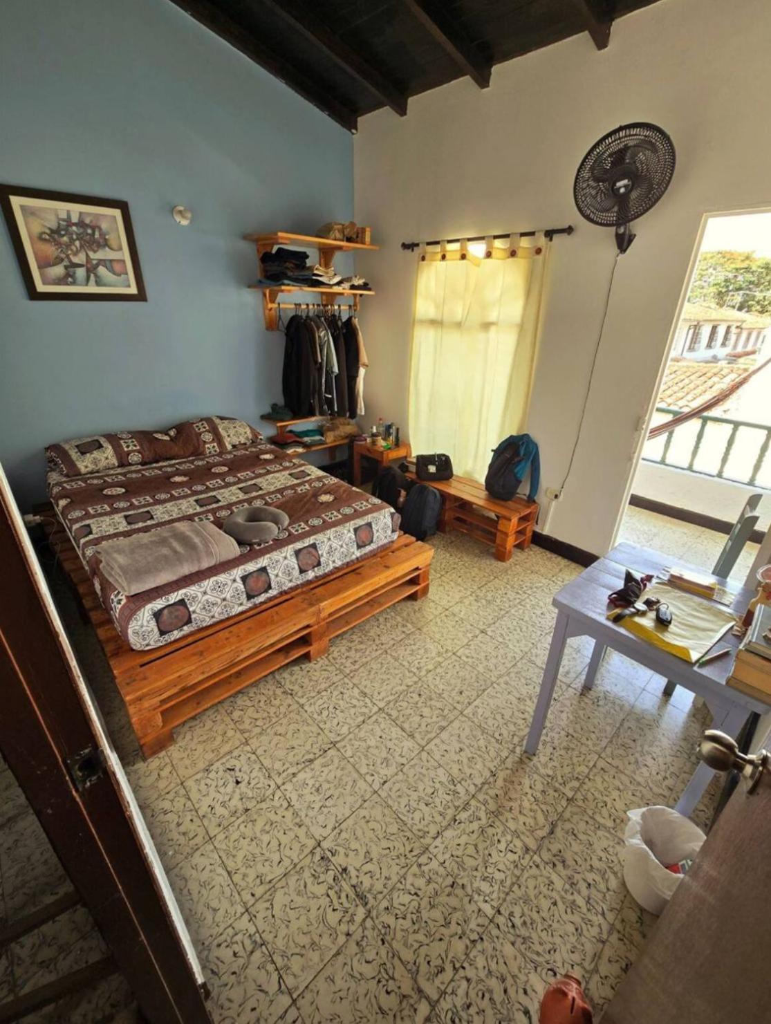 בוקארמנגה Tatami Hostel מראה חיצוני תמונה