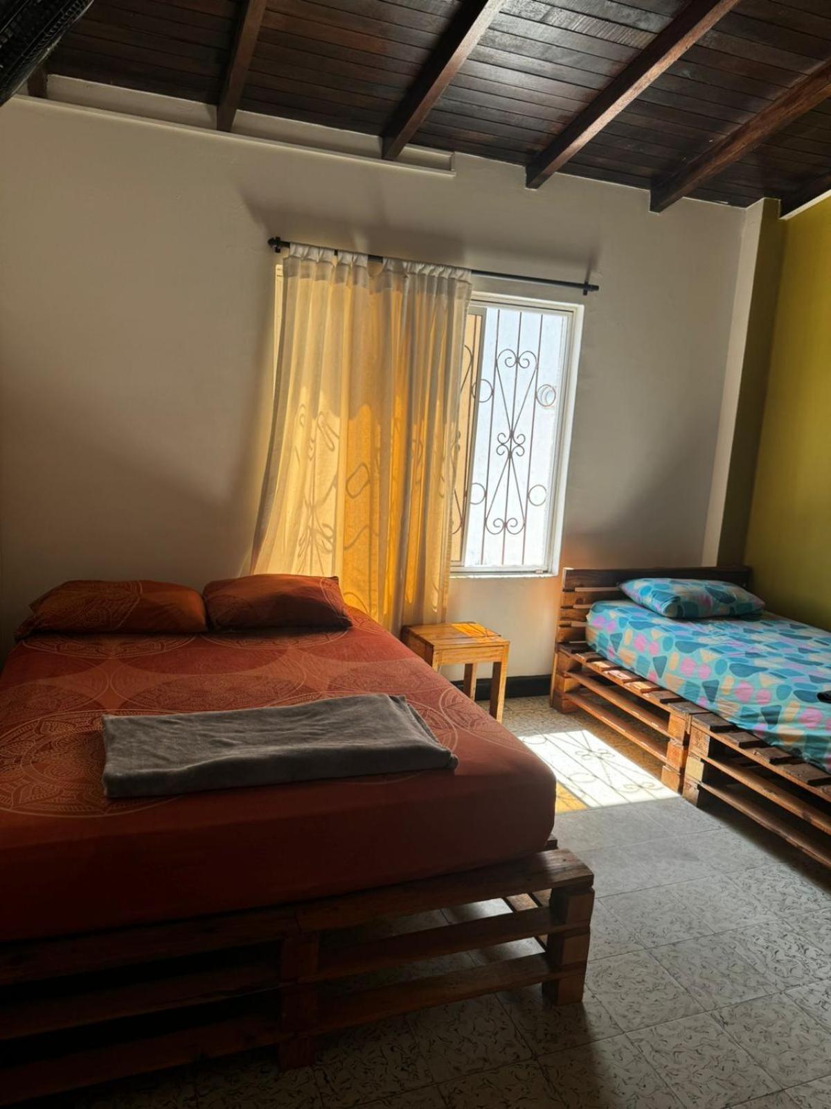 בוקארמנגה Tatami Hostel מראה חיצוני תמונה