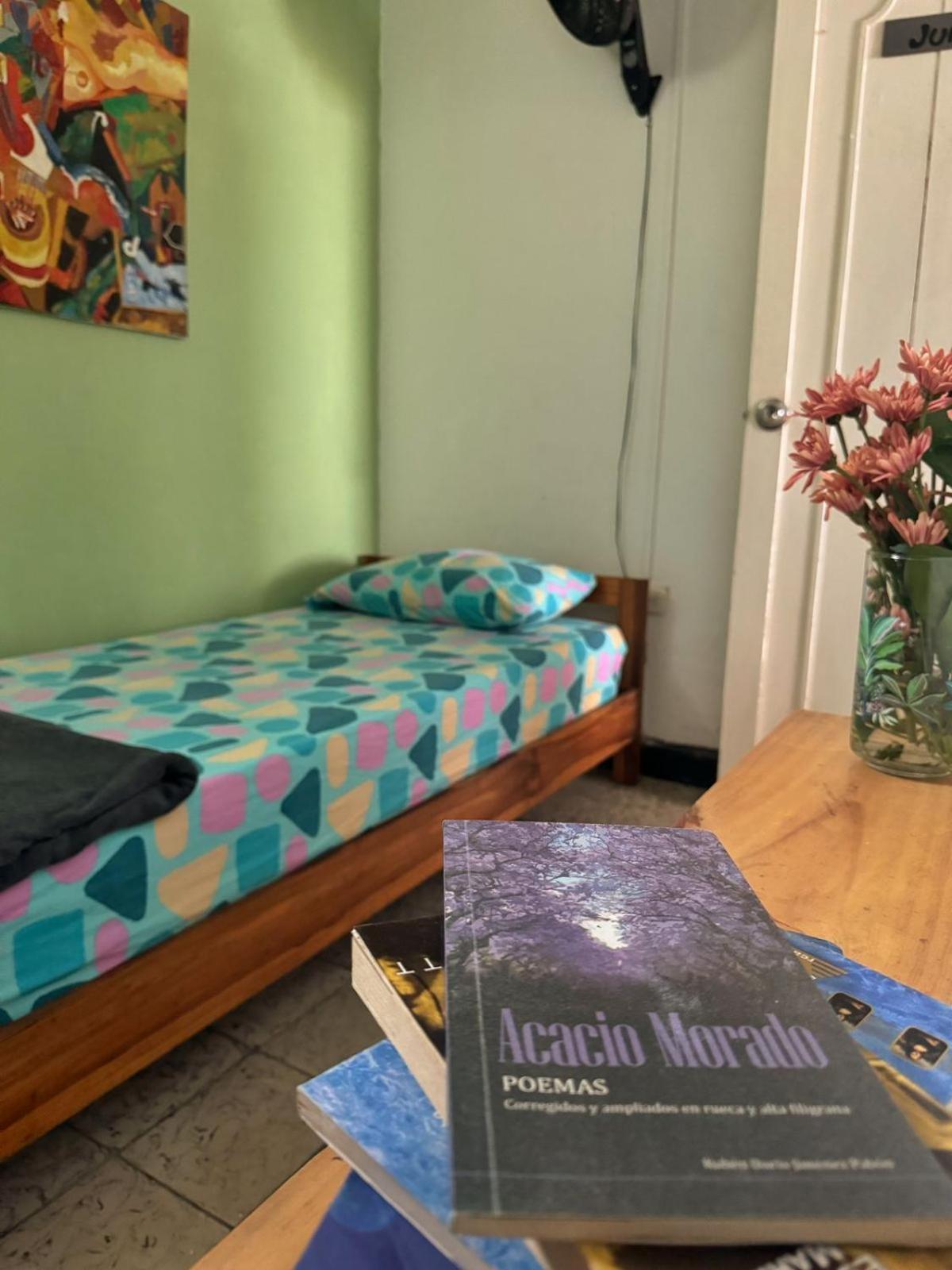 בוקארמנגה Tatami Hostel מראה חיצוני תמונה
